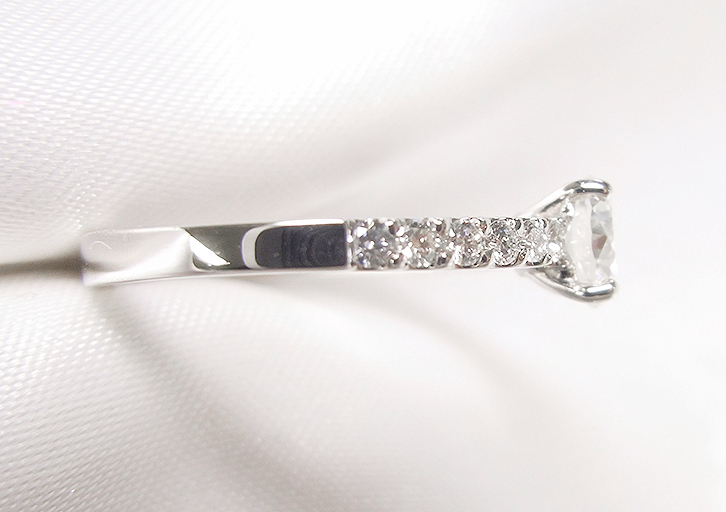 4点留めエタニティ風リング2